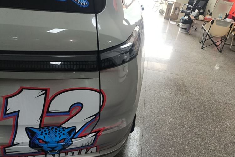 Used ONVO Luxeed L90 2025 Model—Max Six-Seater Version Right Rear Taillight