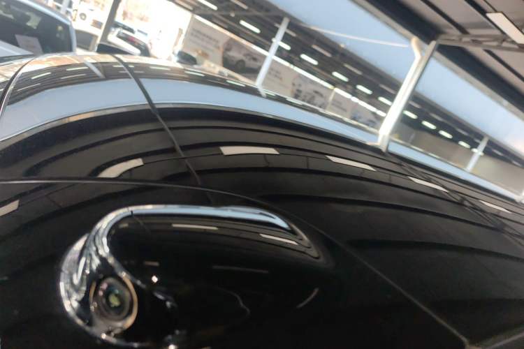 Used ONVO Luxeed L90 2025 Model—Ultra Six-Seater Version Roof