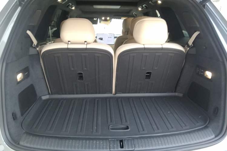 Used ONVO Luxeed L90 2025 Model—Max Six-Seater Version Trunk