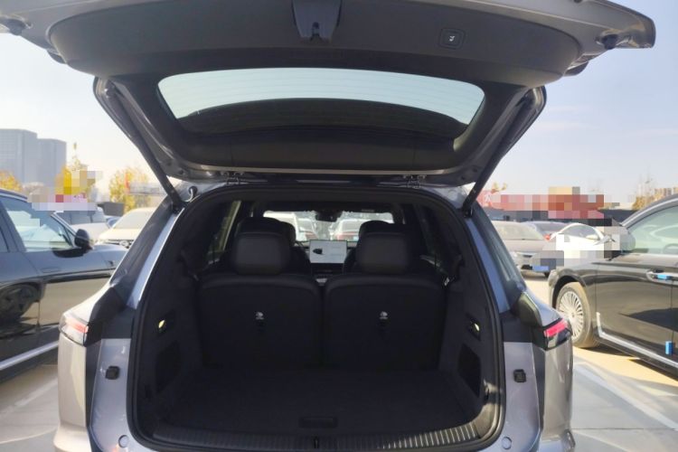 Used ONVO Luxeed L90 2025 Model—Max Six-Seater Version Trunk