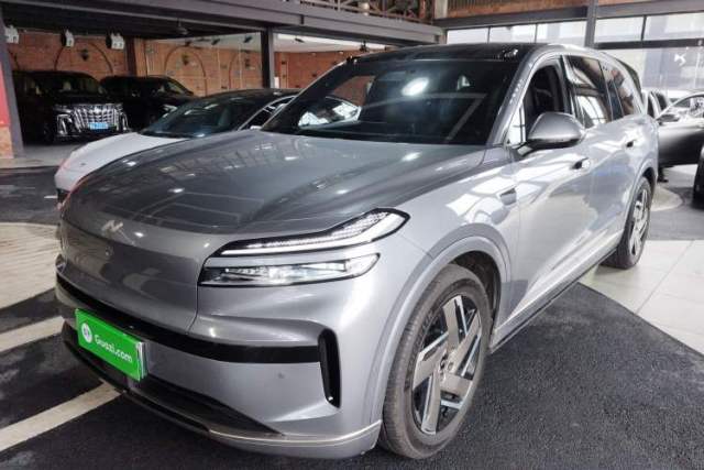 Used ONVO Luxeed L90 2025 Model—Ultra Six-Seater Version