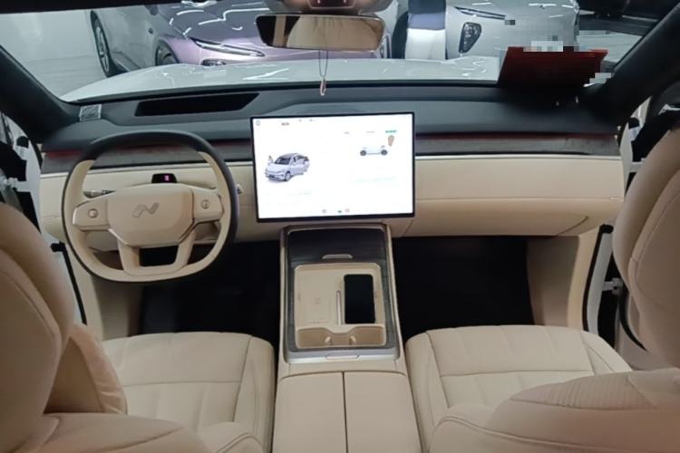 Used ONVO Luxeed L90 2025 Model Ultra Six-Seater 60-degree Battery Edition Center Console