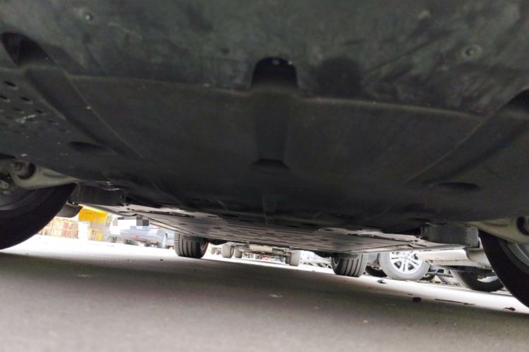 Used ONVO Luxeed L90 2025 Model—Max Six-Seater Version Chassis Front