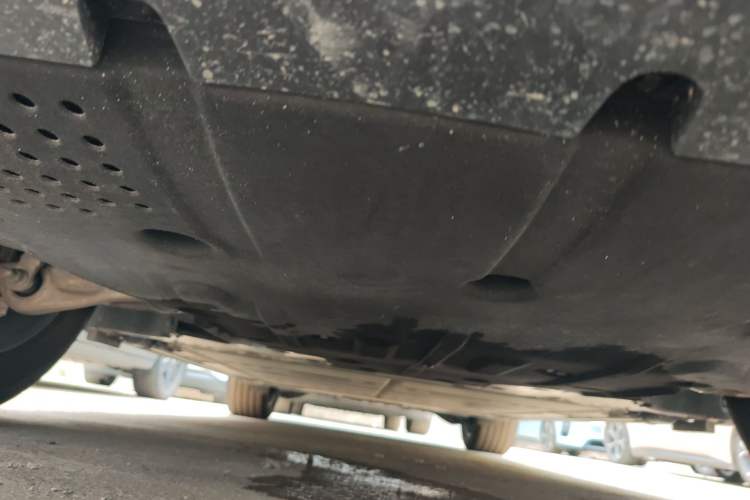 Used ONVO Luxeed L90 2025 Model—Pro Six-Seater Version Chassis Front