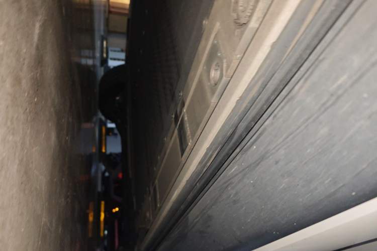 Used ONVO Luxeed L90 2025 Model—Max Six-Seater Version Chassis Front Left