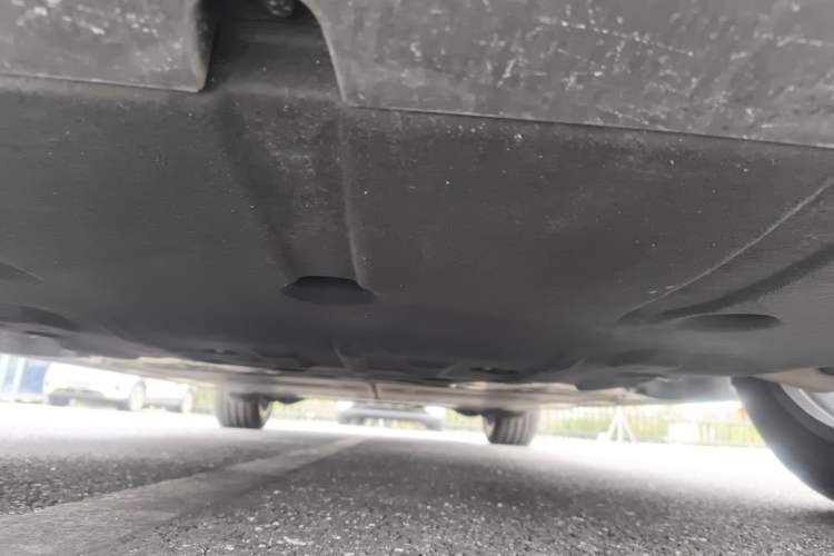 Used ONVO Luxeed L90 2025 Model—Max Six-Seater Version Chassis Front