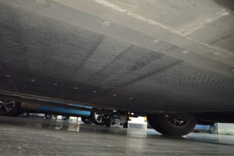 Used ONVO Luxeed L90 2025 Model—Max Six-Seater Version Chassis Front Right