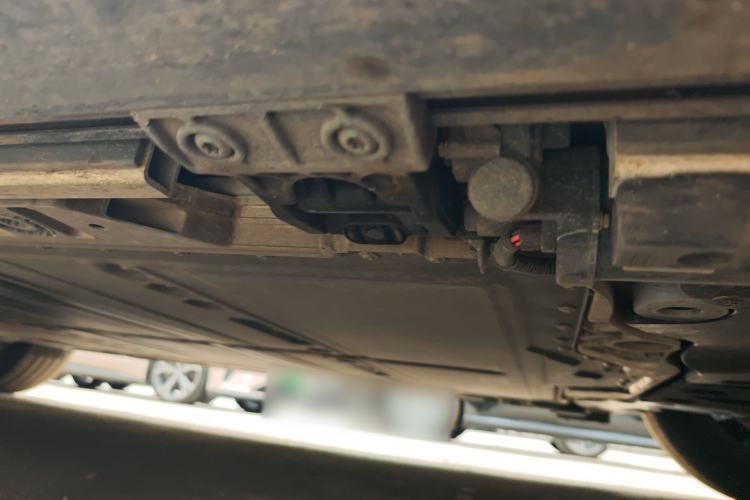 Used ONVO Luxeed L90 2025 Model—Pro Six-Seater Version Chassis Front Right