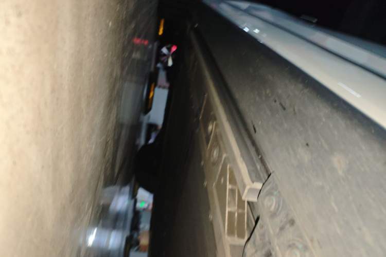 Used ONVO Luxeed L90 2025 Model—Max Six-Seater Version Chassis Front Right