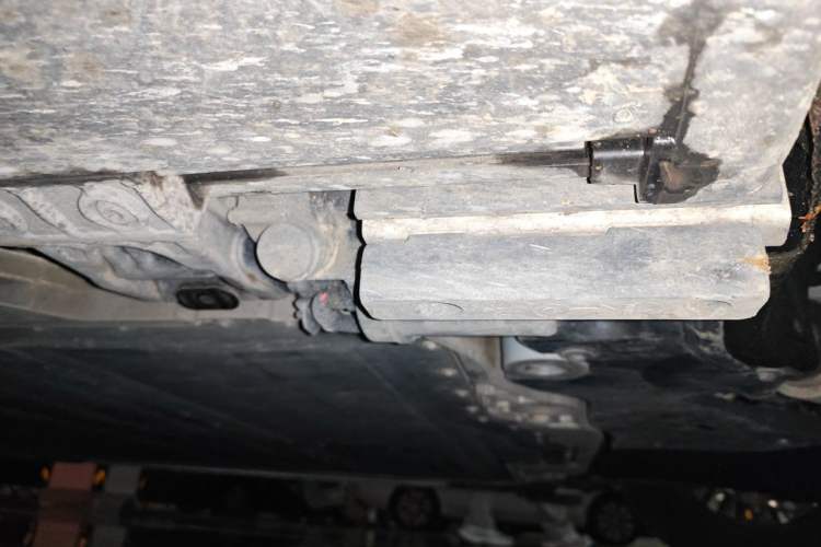 Used ONVO Luxeed L90 2025 Model—Max Six-Seater Version Chassis Front Right