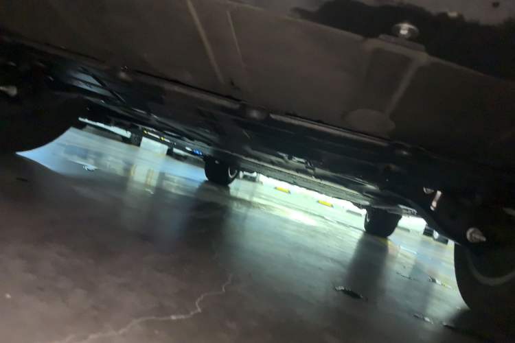 Used ONVO Luxeed L90 2025 Model—Max Six-Seater Version Chassis Rear