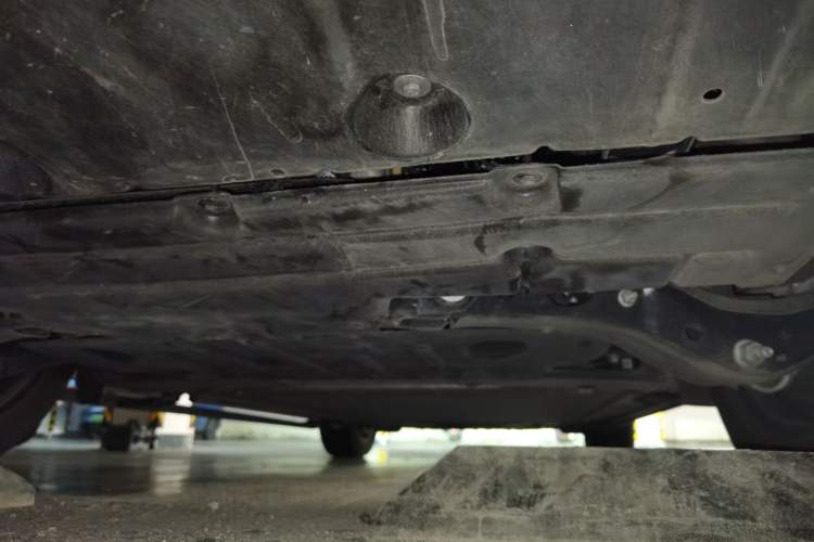 Used ONVO Luxeed L90 2025 Model—Max Six-Seater Version Chassis Rear
