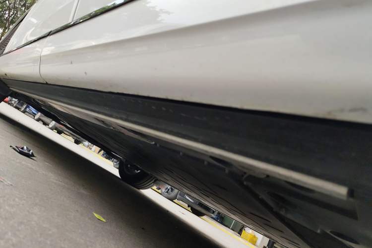 Used ONVO Luxeed L90 2025 Model—Max Six-Seater Version Chassis Rear Left