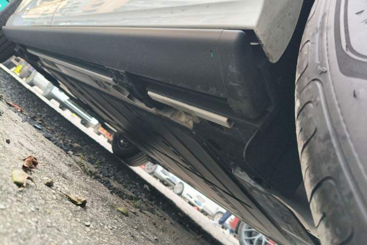 Used ONVO Luxeed L90 2025 Model—Max Six-Seater Version Chassis Rear Left