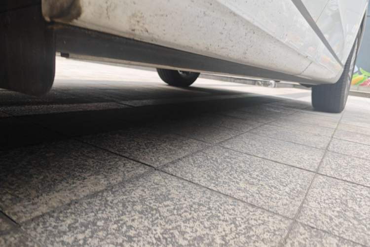 Used ONVO Luxeed L90 2025 Model—Max Six-Seater Version Chassis Rear Right