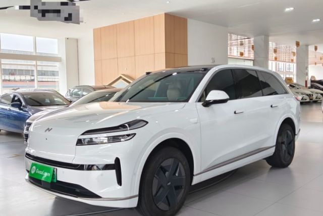 Used ONVO Luxeed L90 2025 Model—Max Six-Seater Version