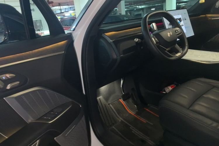 Used ONVO Luxeed L90 2025 Model—Max Six-Seater Version Driver Seat