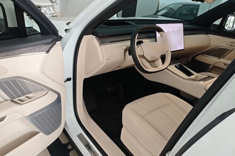 Used ONVO Luxeed L90 2025 Model—Ultra Six-Seater Version Driver Seat