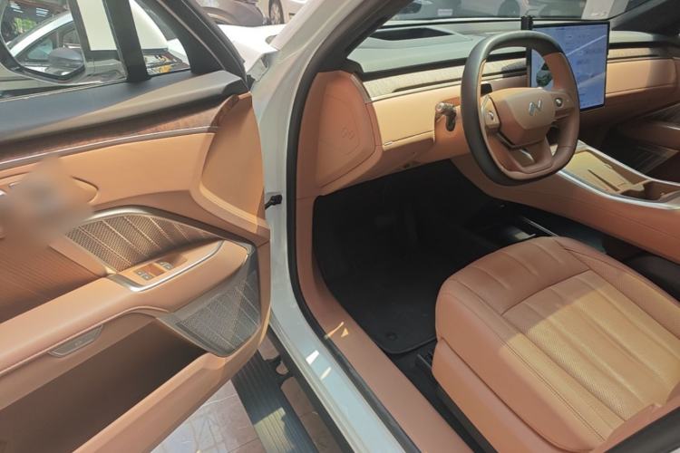 Used ONVO Luxeed L90 2025 Model—Ultra Six-Seater Version Driver Seat