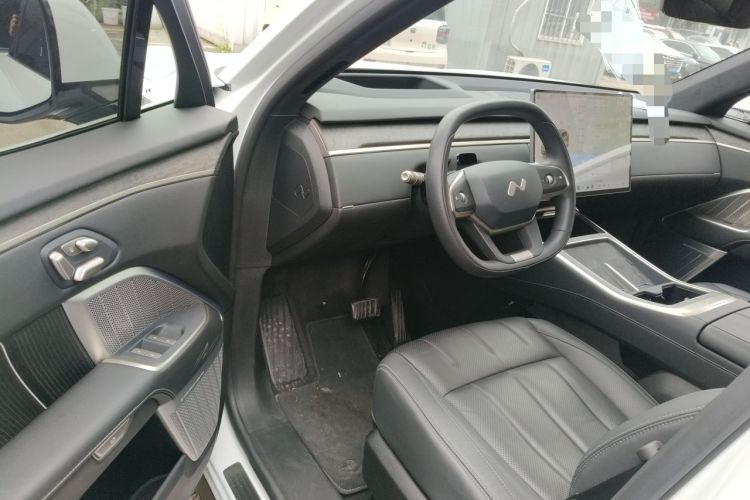 Used ONVO Luxeed L90 2025 Model—Max Six-Seater Version Driver Seat