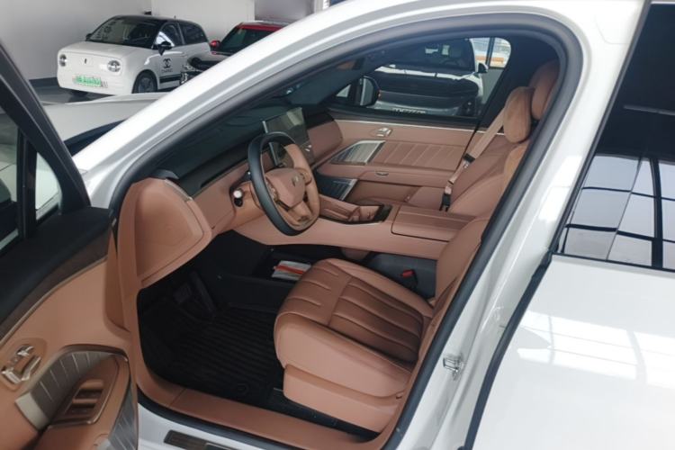 Used ONVO Luxeed L90 2025 Model—Max Six-Seater Version Driver Seat