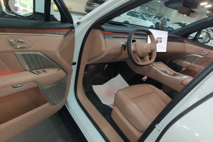 Used ONVO Luxeed L90 2025 Model—Max Six-Seater Version Driver Seat