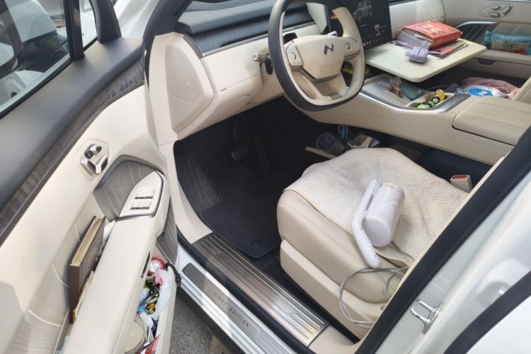 Used ONVO Luxeed L90 2025 Model—Ultra Six-Seater Version Driver Seat