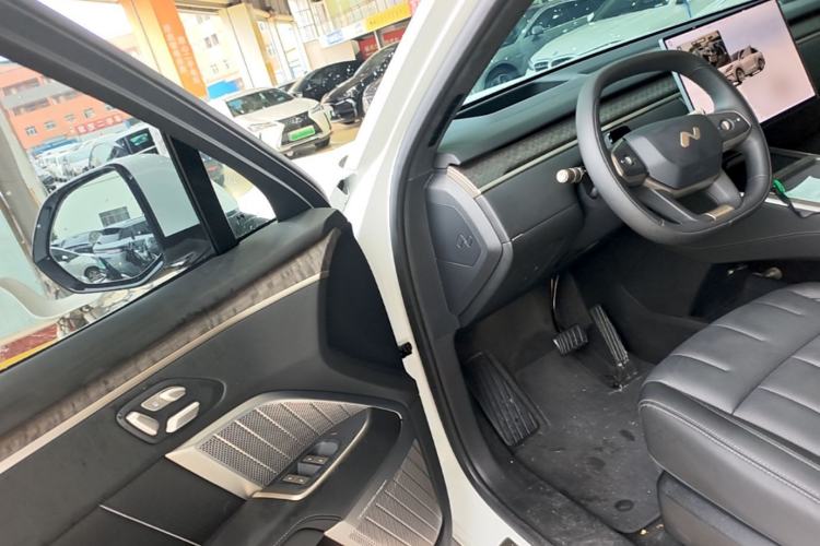Used ONVO Luxeed L90 2025 Model—Max Six-Seater Version Driver Seat