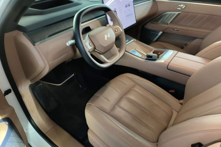 Used ONVO Luxeed L90 2025 Model—Max Six-Seater Version Driver Seat