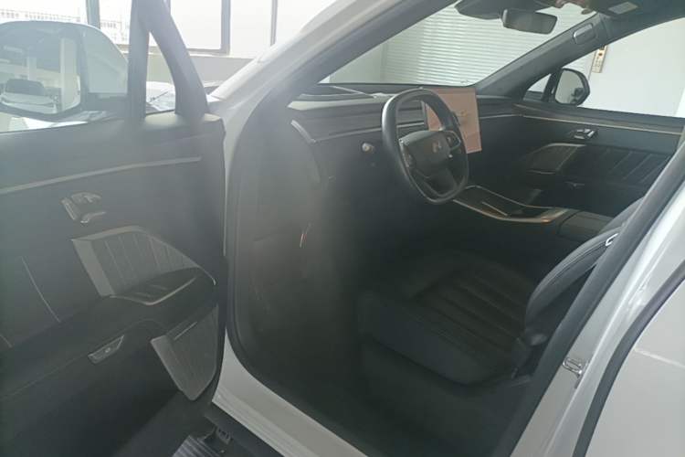 Used ONVO Luxeed L90 2025 Model—Ultra Six-Seater Version Driver Seat