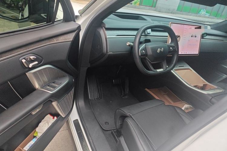 Used ONVO Luxeed L90 2025 Model—Max Six-Seater Version Driver Seat