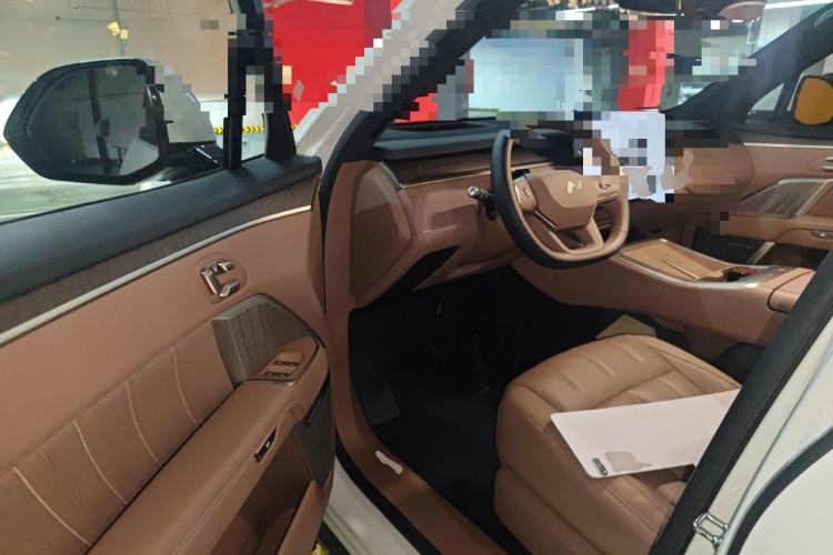 Used ONVO Luxeed L90 2025 Model—Max Six-Seater Version Driver Seat