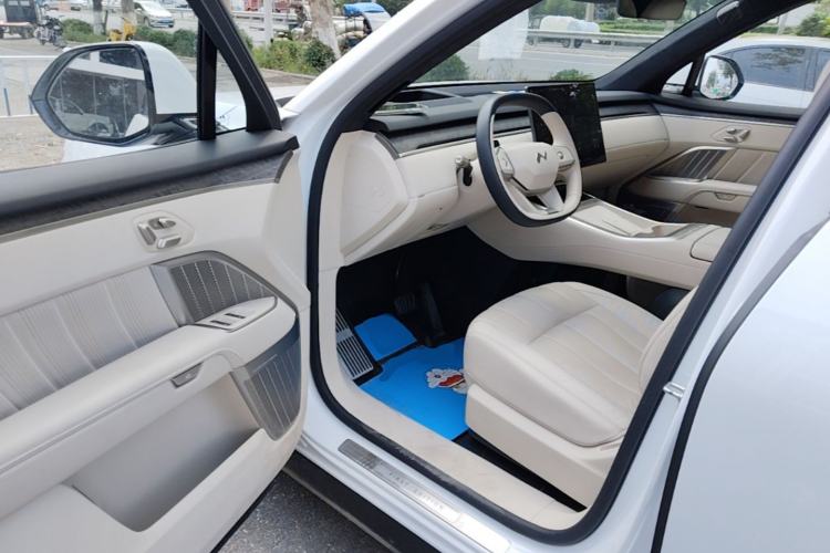Used ONVO Luxeed L90 2025 Model—Max Six-Seater Version Driver Seat
