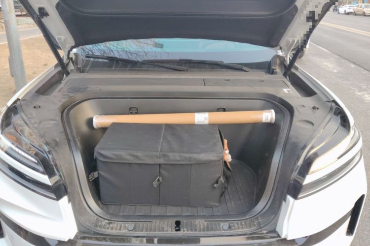 Used ONVO Luxeed L90 2025 Model—Max Six-Seater Version Engine Bay
