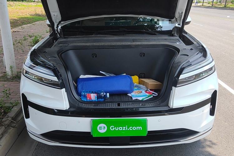 Used ONVO Luxeed L90 2025 Model—Ultra Six-Seater Version Engine Bay