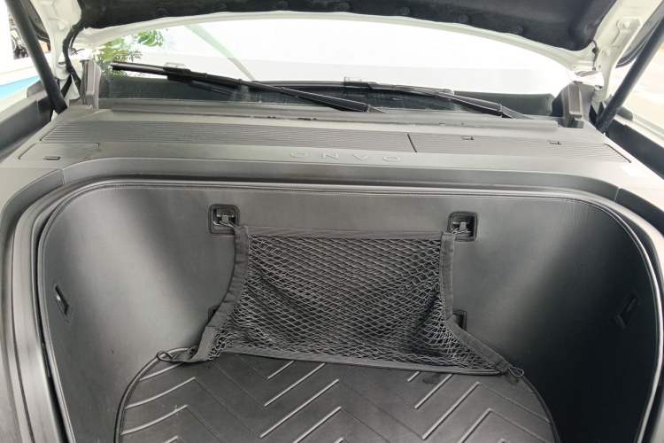 Used ONVO Luxeed L90 2025 Model—Max Six-Seater Version Engine Bay