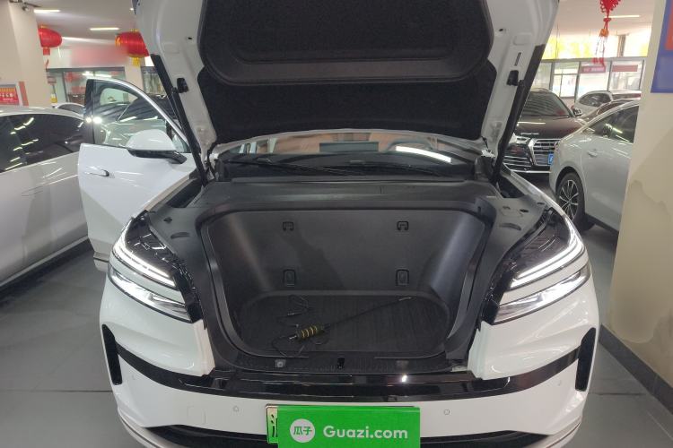 Used ONVO Luxeed L90 2025 Model—Max Six-Seater Version Engine Bay