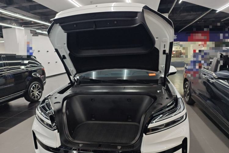 Used ONVO Luxeed L90 2025 Model—Ultra Six-Seater Version Engine Bay