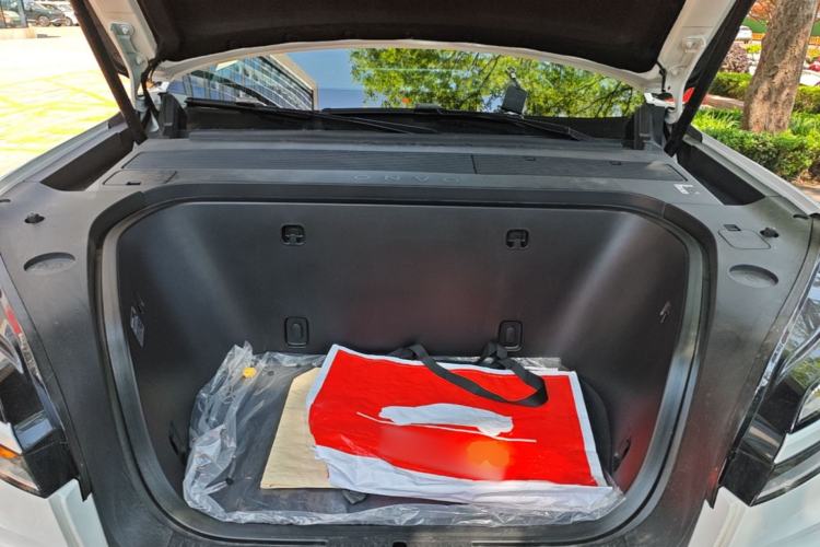 Used ONVO Luxeed L90 2025 Model—Ultra Six-Seater Version Engine Bay