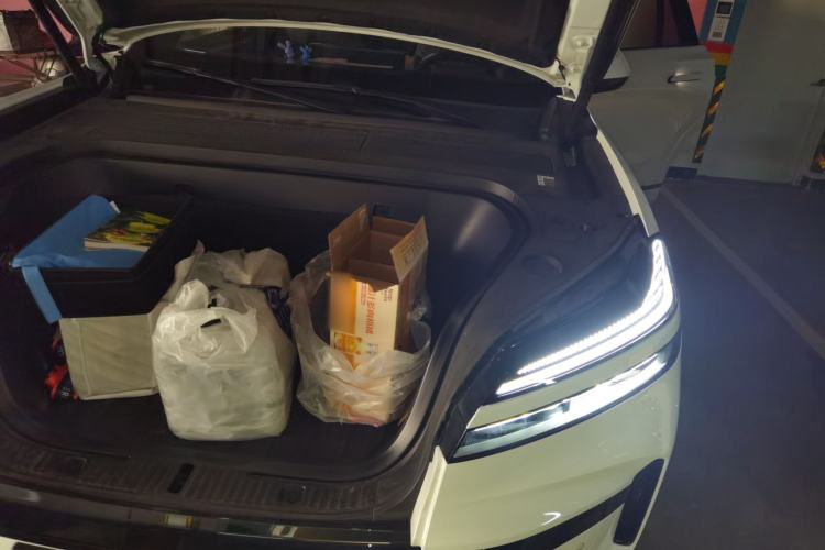Used ONVO Luxeed L90 2025 Model—Max Six-Seater Version Engine Bay Left