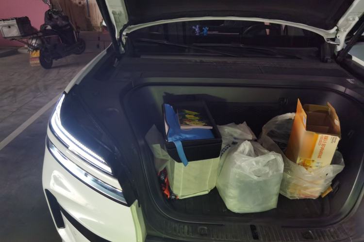 Used ONVO Luxeed L90 2025 Model—Max Six-Seater Version Engine Bay Right