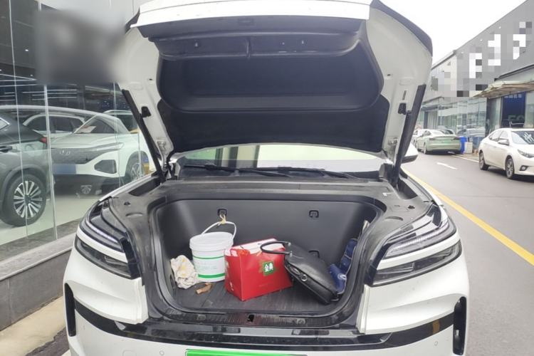 Used ONVO Luxeed L90 2025 Model Max Six-Seater 60-degree Battery Edition Engine Bay