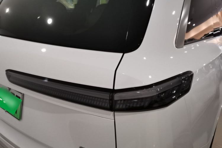 Used ONVO Luxeed L90 2025 Model—Max Six-Seater Version Exterior 1