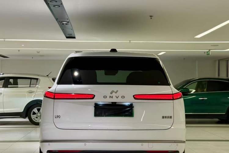 Used ONVO Luxeed L90 2025 Model—Max Six-Seater Version Exterior 2