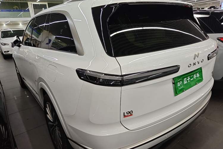 Used ONVO Luxeed L90 2025 Model Ultra Six-Seater 60-degree Battery Edition Exterior 2