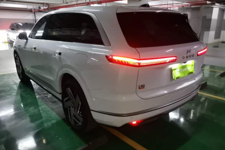 Used ONVO Luxeed L90 2025 Model—Ultra Six-Seater Version Exterior 2