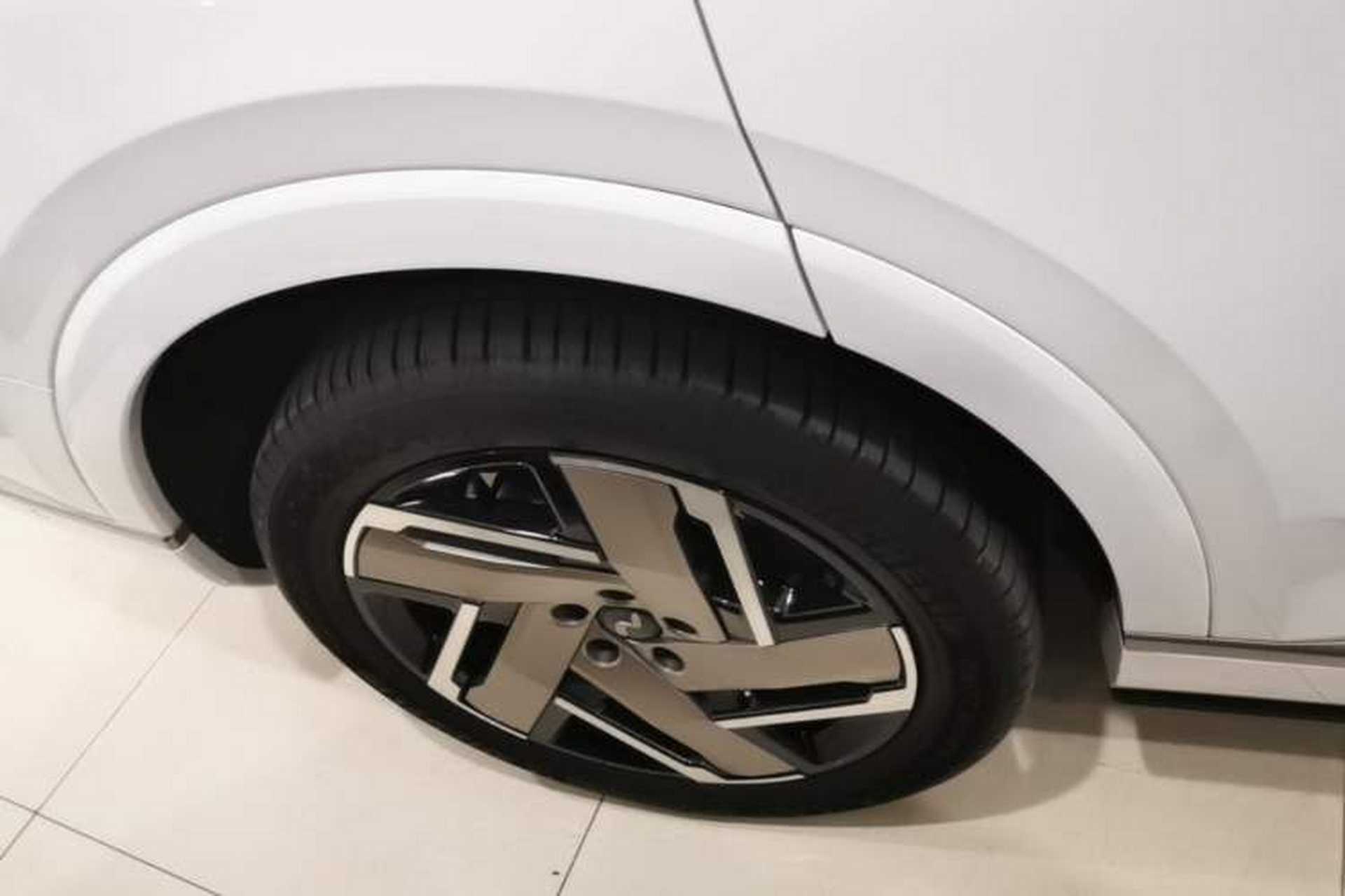 Used ONVO Luxeed L90 2025 Model—Max Six-Seater Version Exterior 3