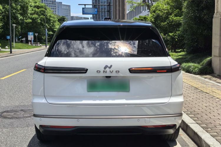Used ONVO Luxeed L90 2025 Model—Max Seven-Seater Version Exterior 4