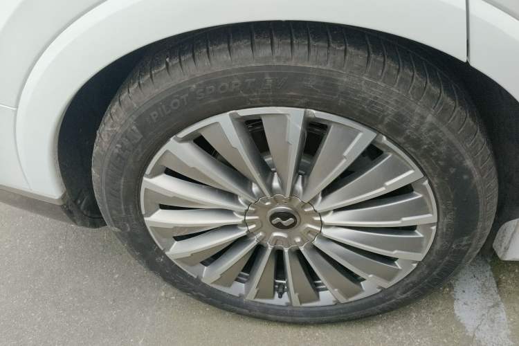 Used ONVO Luxeed L90 2025 Model—Max Six-Seater Version Exterior 5