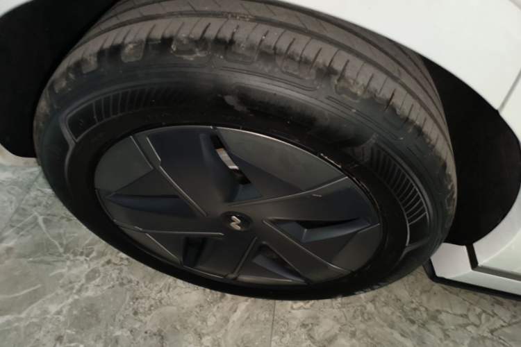Used ONVO Luxeed L90 2025 Model—Max Six-Seater Version Exterior 5